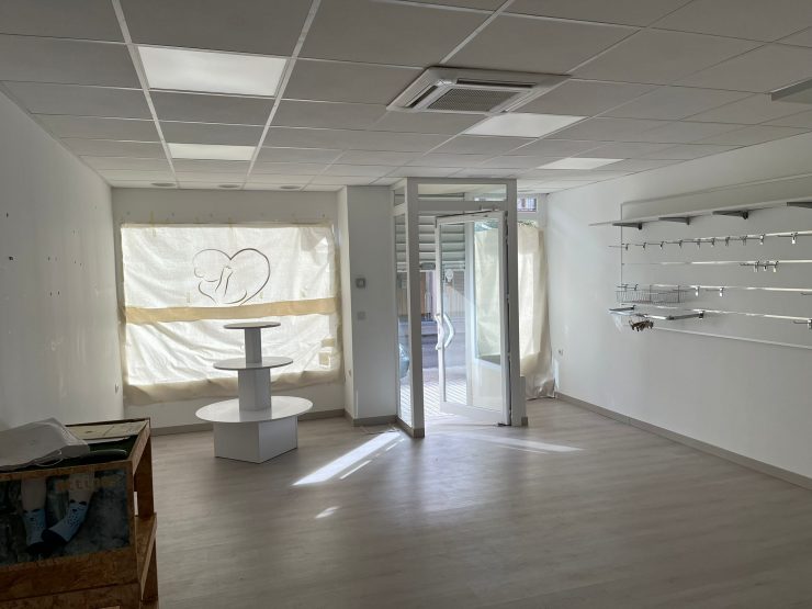 Local en calle Tenerife 17-19, Utebo
