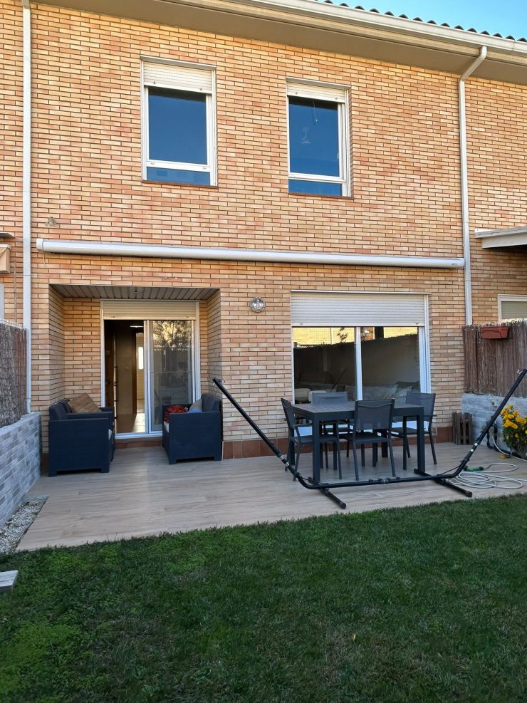 Adosado en calle Luis Buñuel 9-11, Utebo